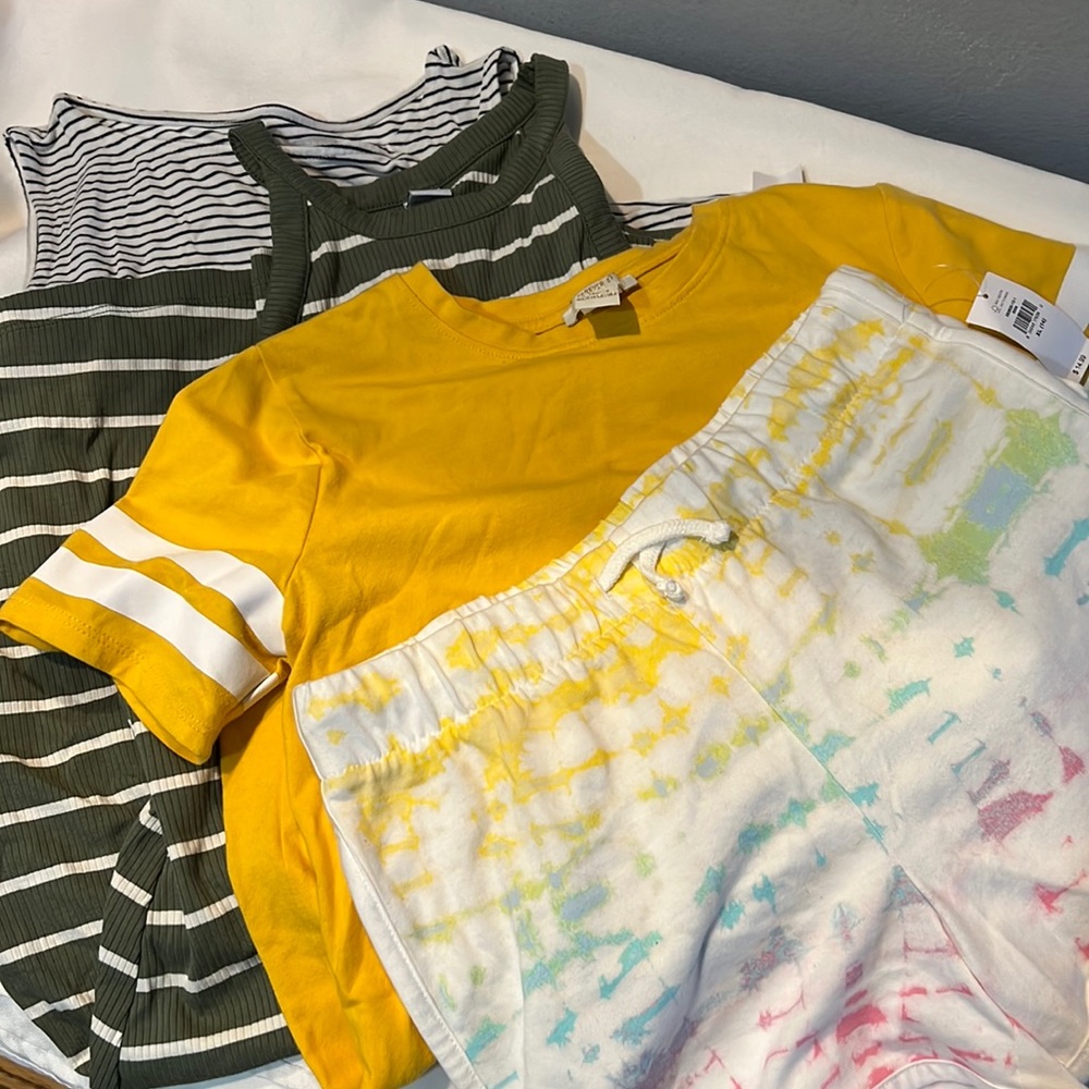 Bundle 3 dresses and shorts
